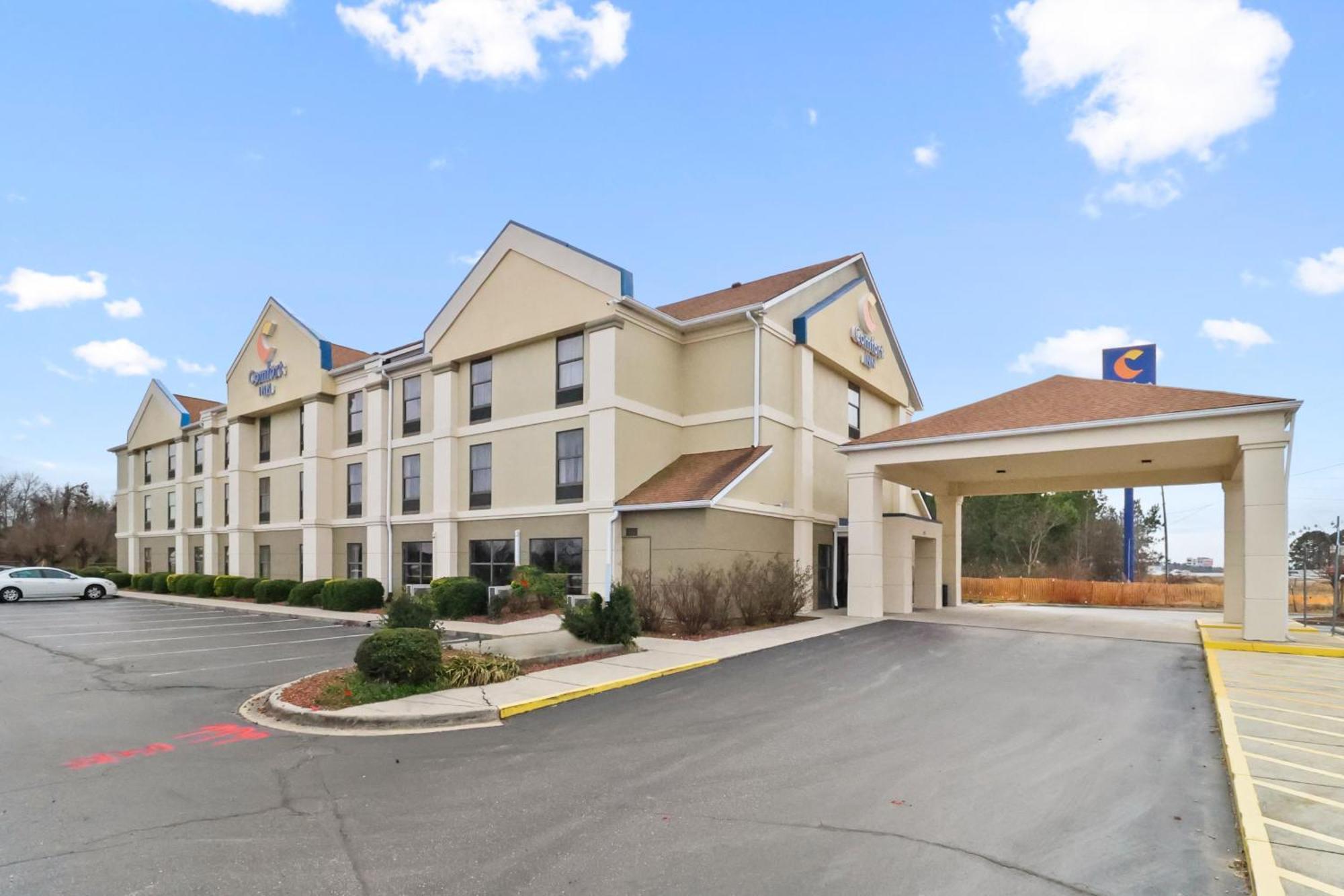 Comfort Inn Dunn Near I-95 Exterior photo